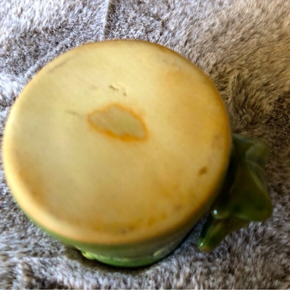 Frog climbing Bamboo Mini planter - Picture 5 of 13